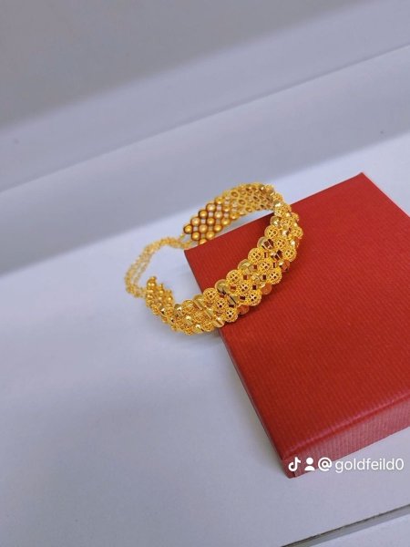 سوارةعريض بنقشة مخرم