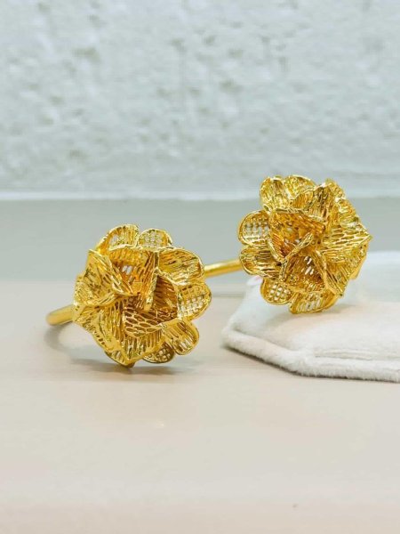 سوارة وردات