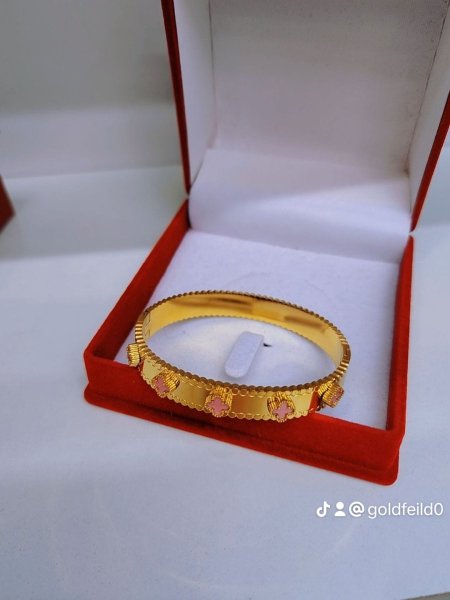 سوارة فاكليف