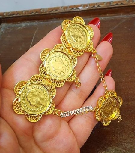 دبوس ٣ ليرات مكلل