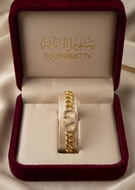 سوارة V مع زركون